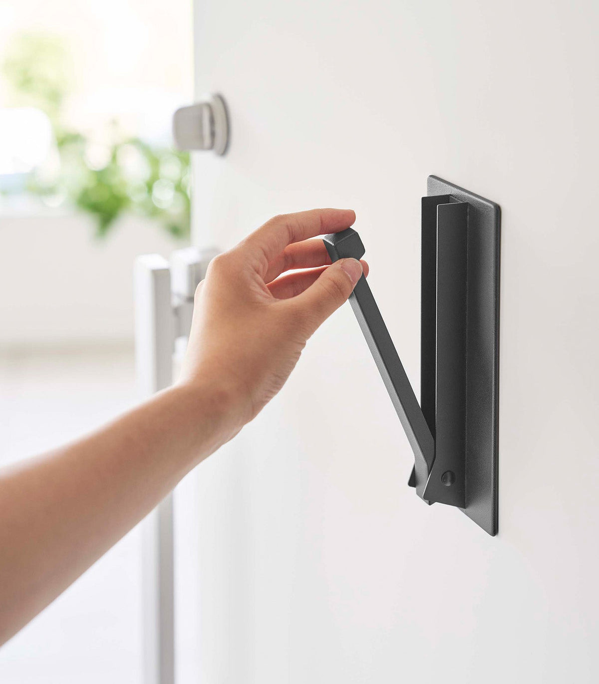 Folding Hook Magnetic Steel Tool-Free Installation