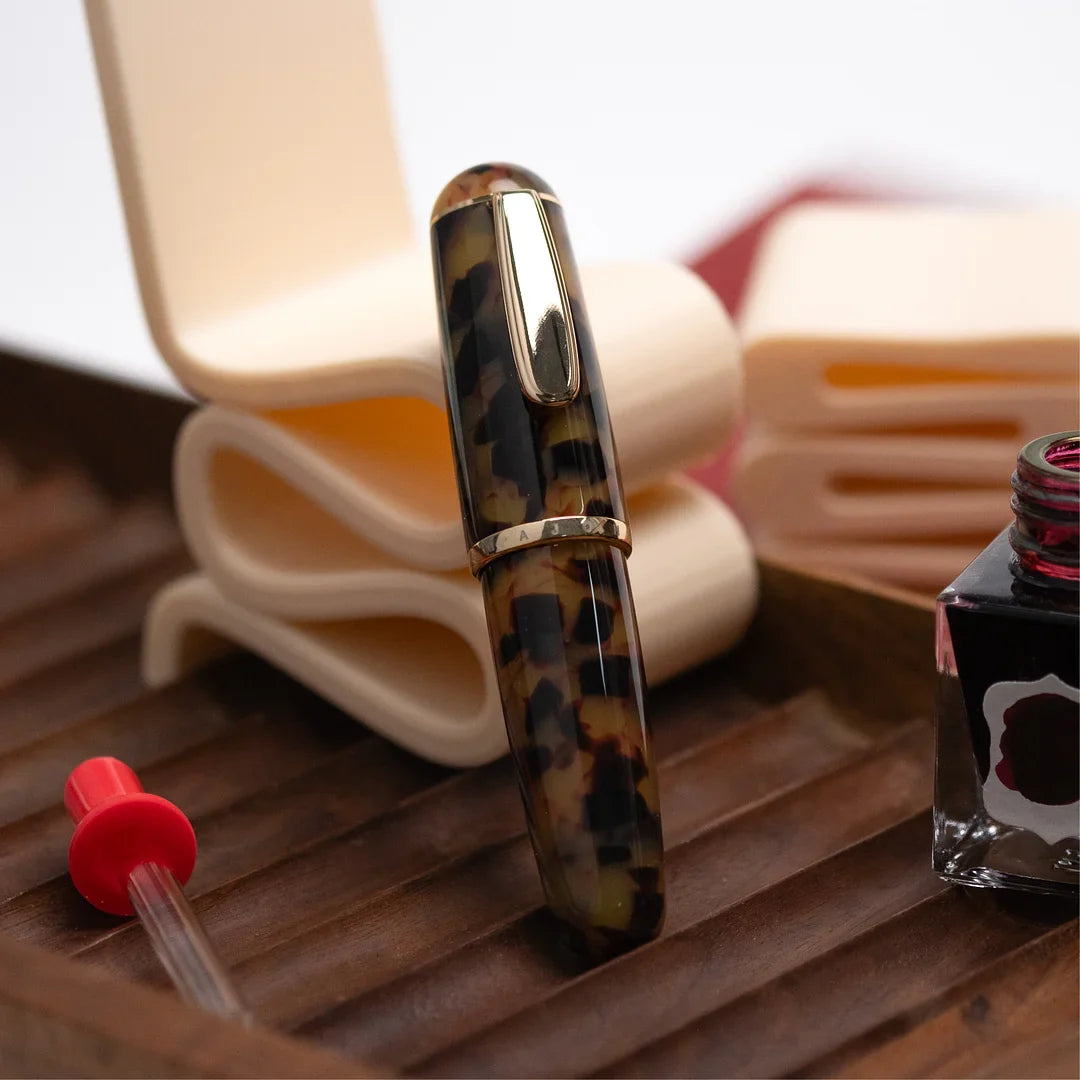 Fountain Pen Extra-Fine 0.38 mm Nib Acrylic Body