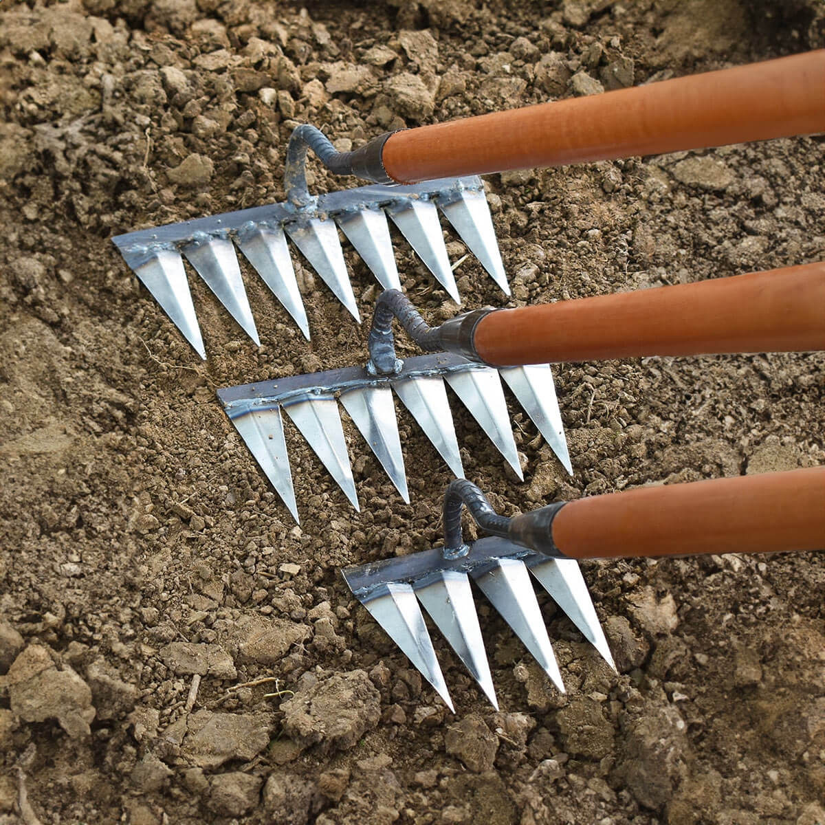 Garden Hoe Sharp Carbon Steel Tines Wooden Handle