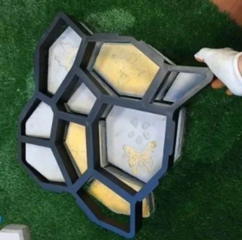 Garden Paving Stencil Reusable ABS Plastic Multiple Shapes