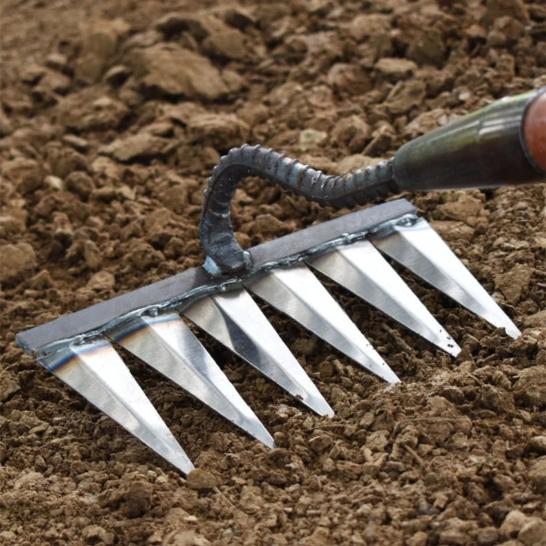 Garden Rake Carbon Steel Ultra-Sharp Teeth
