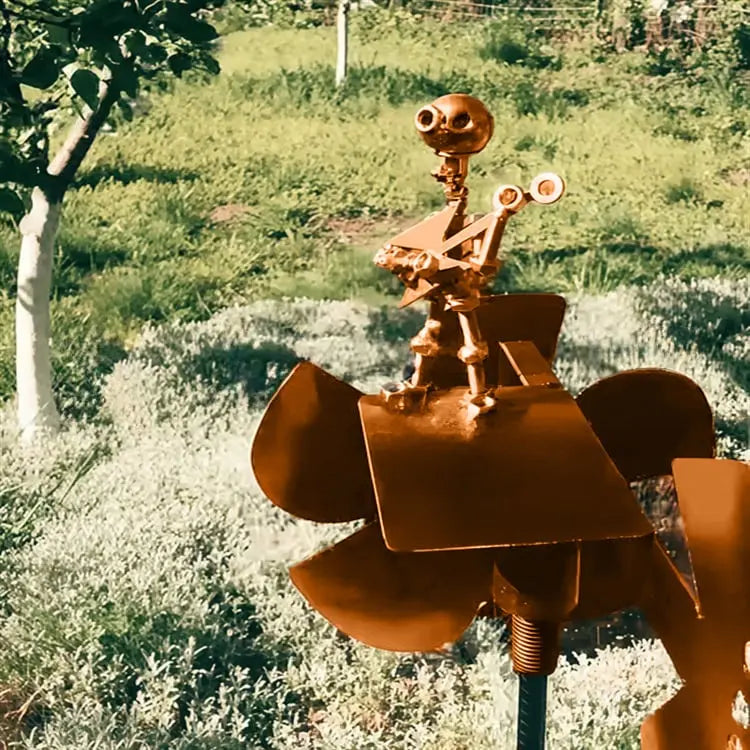 Garden Wind Spinner Wind-Powered Musician Figure