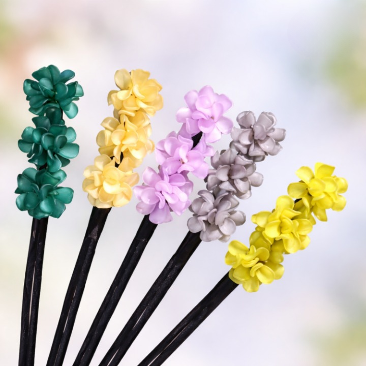 Hair Bun Maker Acrylic Floral All-Day Hold