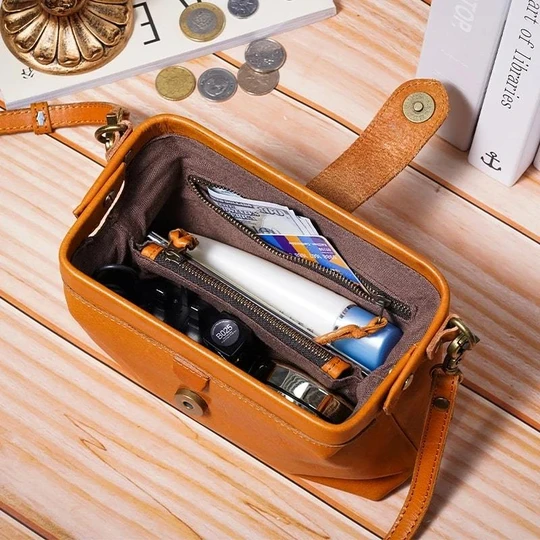 Handbag Handmade Genuine Leather Secure Closure