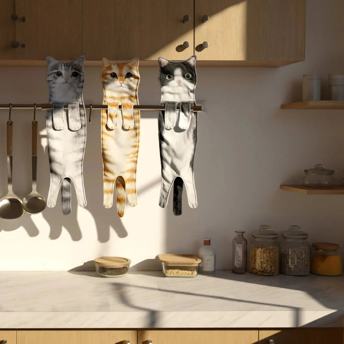 Hanging Hand Towel Absorbent Microfiber Cat Print Paw Loop