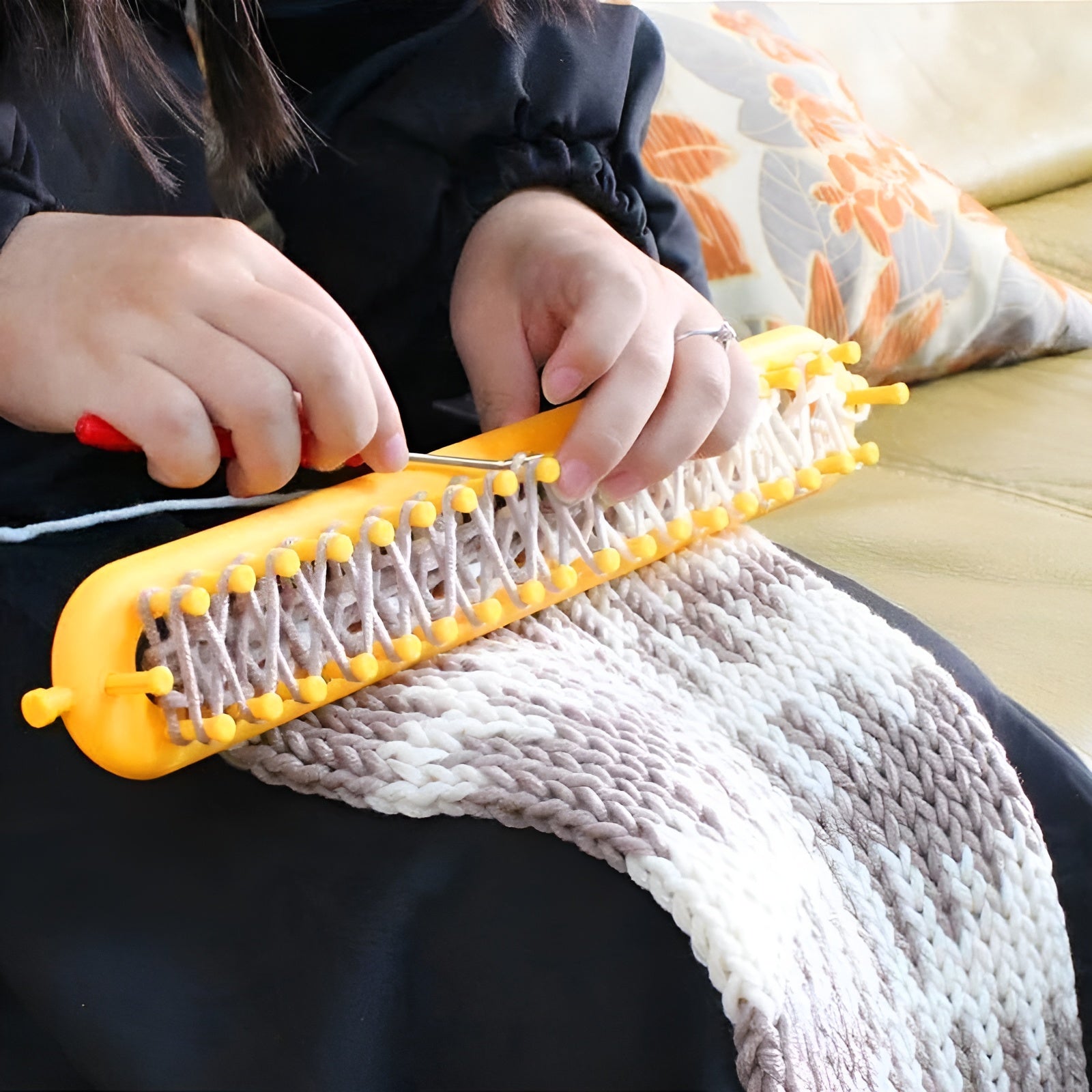 Knitting Frame Needle-Free Lightweight & Portable