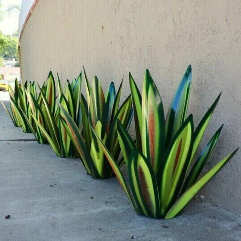 Outdoor Garden Light Handcrafted Metal Agave Solar-Powered & Weatherproof