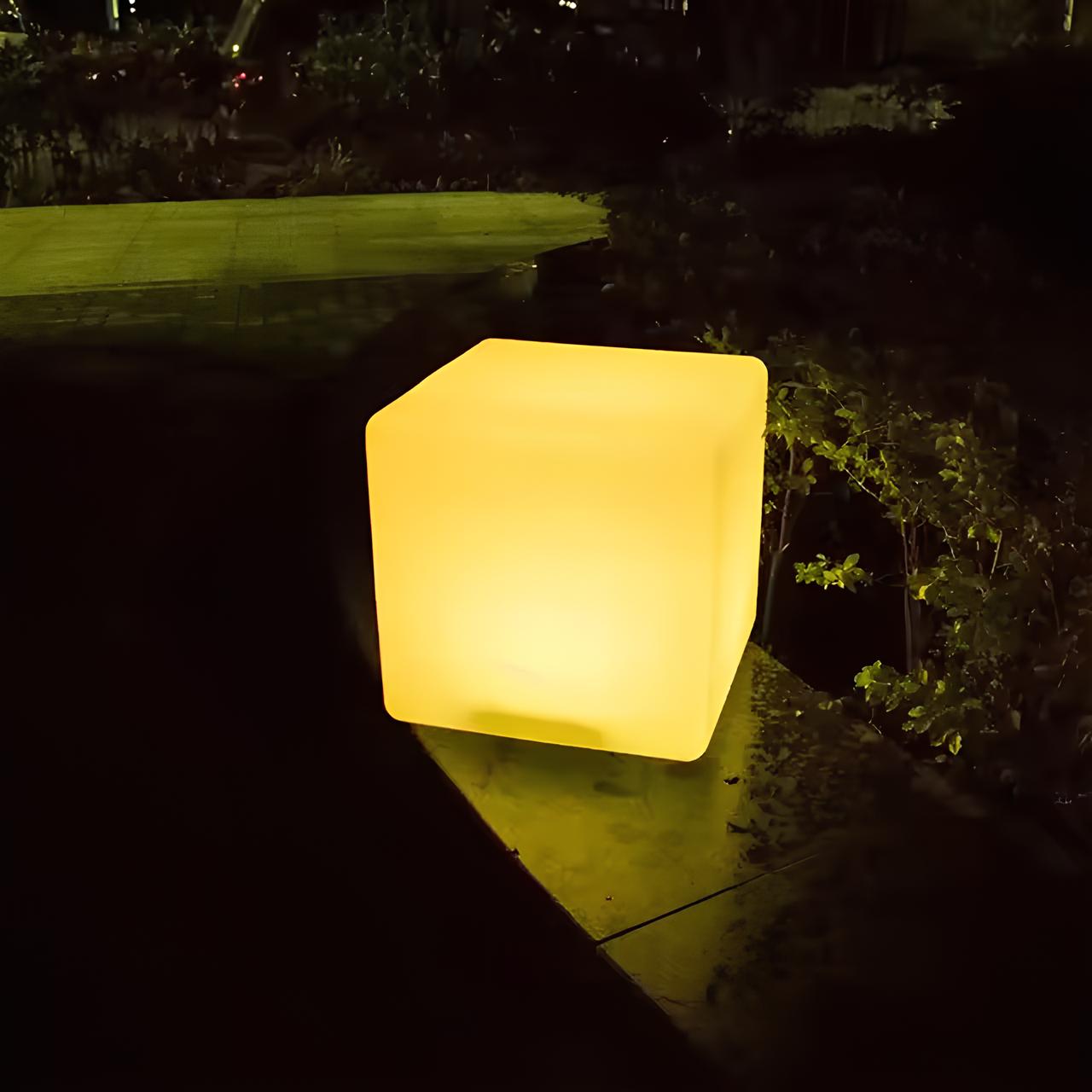 Outdoor LED Cube Light Weatherproof USB-C & Solar
