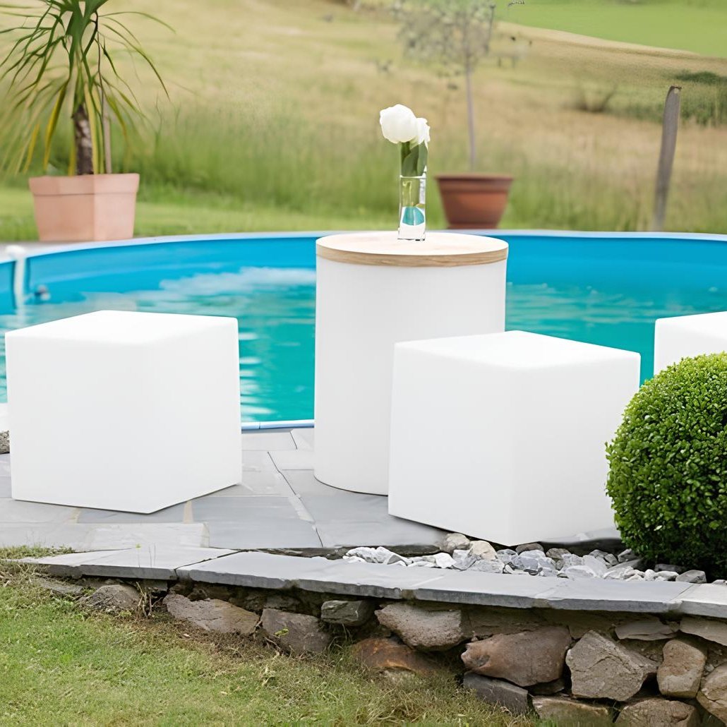 Outdoor LED Cube Light Weatherproof USB-C & Solar
