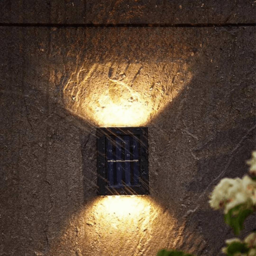Outdoor Solar Wall Light Automatic Dusk-to-Dawn Set of 4