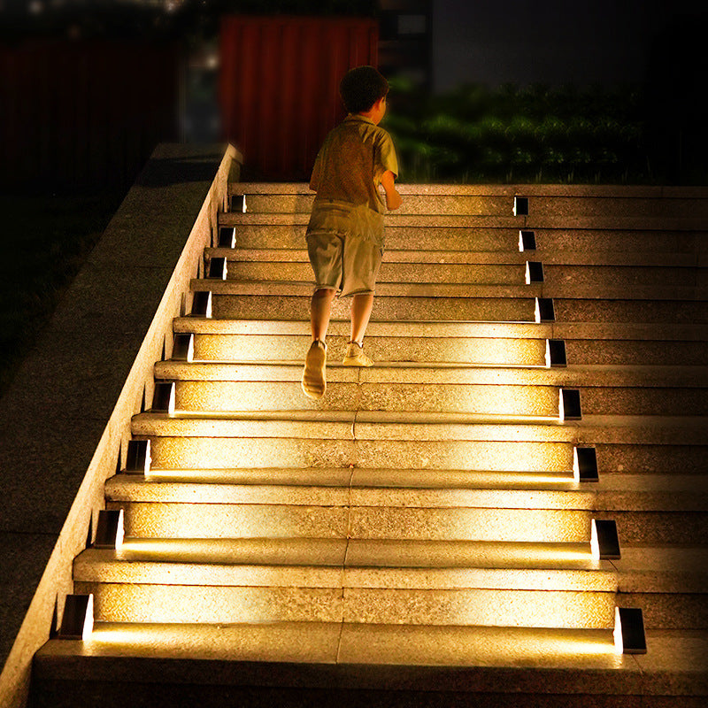Outdoor Step Lights Solar-Powered Warm White IP67 Waterproof