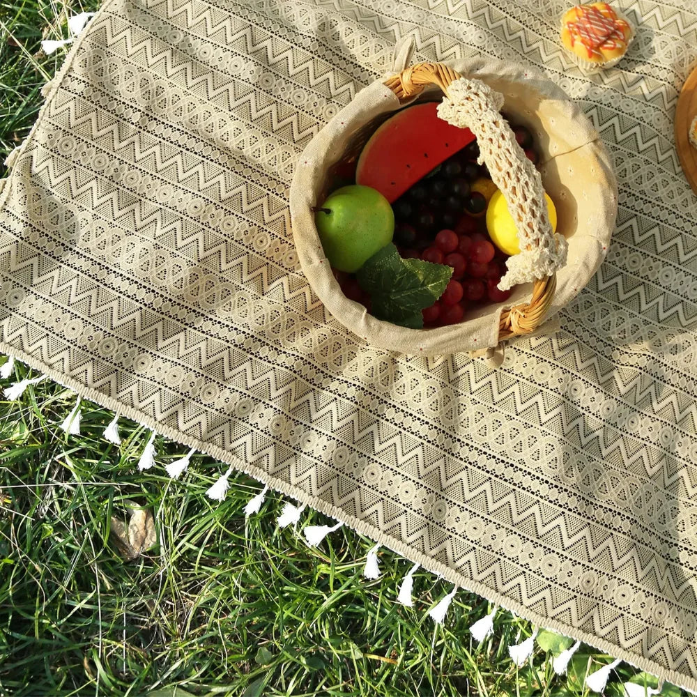 Picnic Blanket Machine-Washable Polyester Boho Geometric Fringed