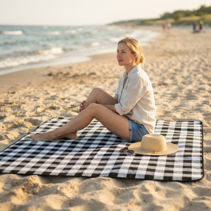 Picnic Blanket Waterproof & Padded Foldable Leather Carry Strap