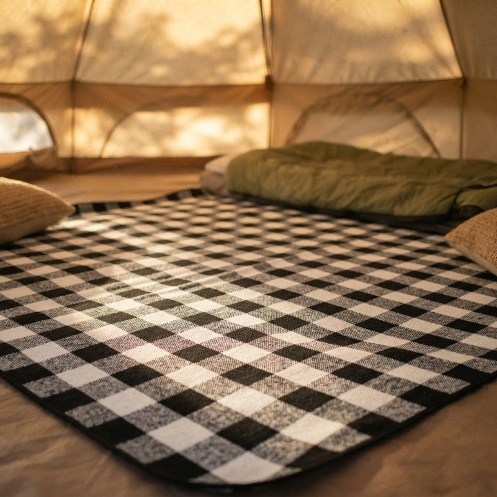 Picnic Blanket Waterproof & Padded Foldable Leather Carry Strap