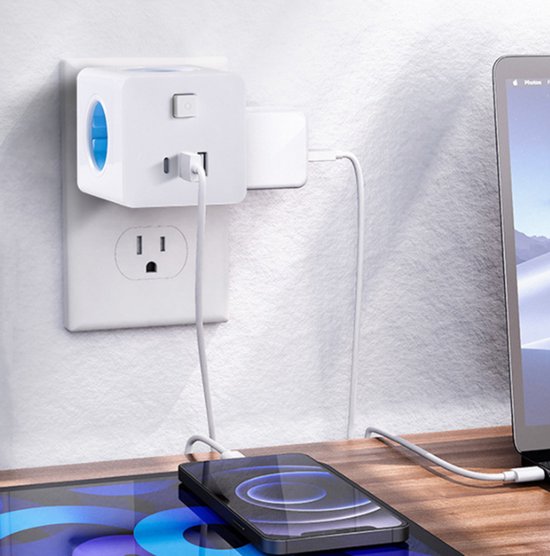 Power Strip Cube 4 Outlets & USB Ports