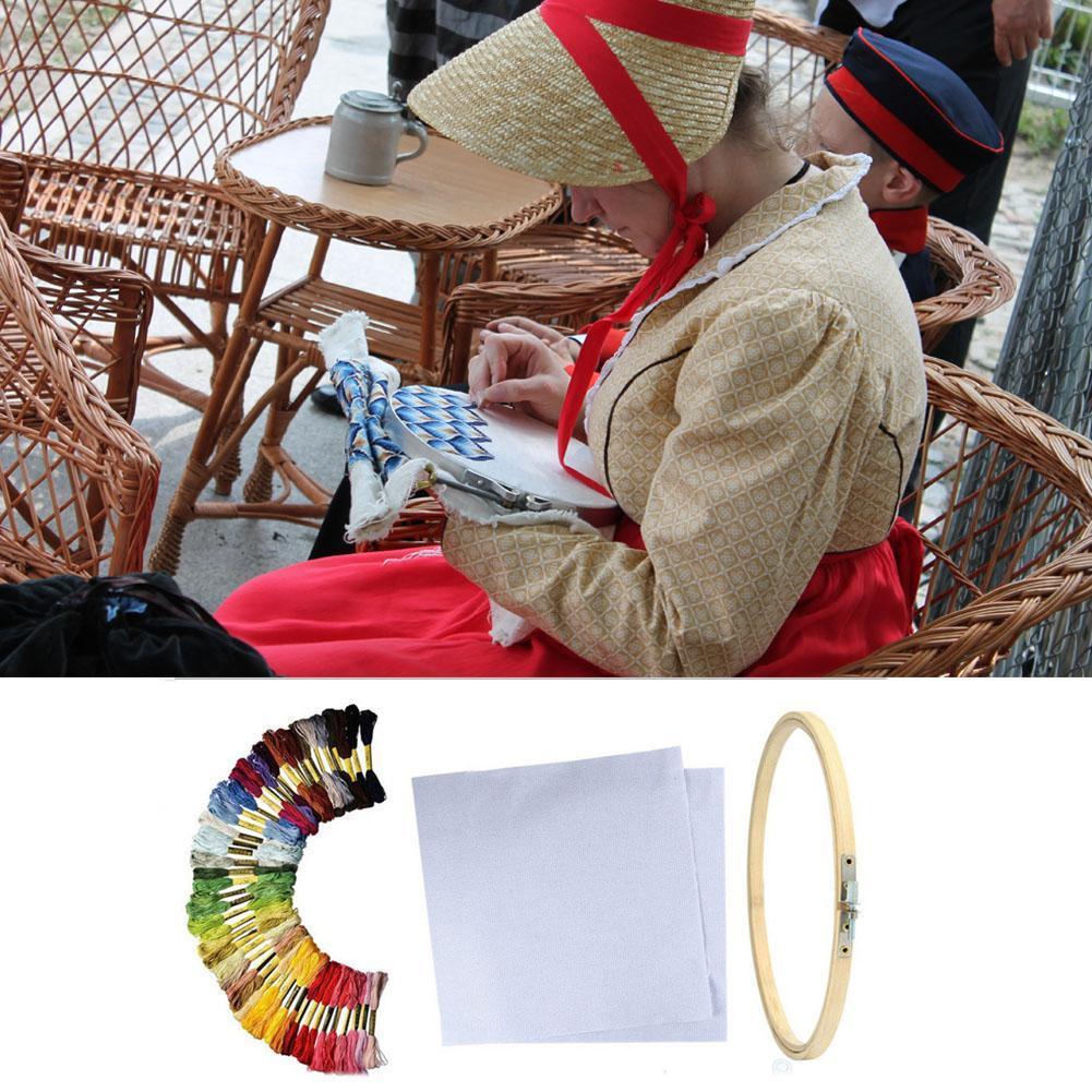 Punch Needle Embroidery Kit Wooden Hoop & Threads