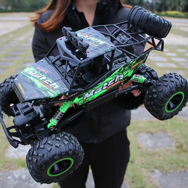 Remote Control Truck 4WD & Dual Motor 262 Ft Range