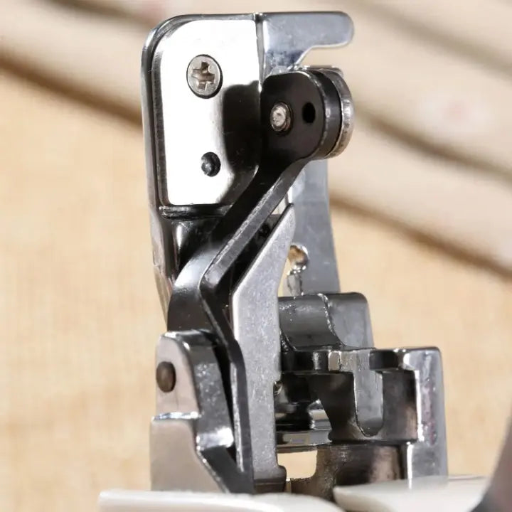 Sewing Machine Foot Side-Cutting Trimmer Metal Fits Short-Shank Machines