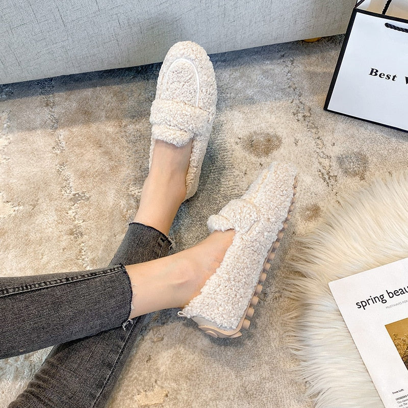 Slippers Plush Lined Slip-On Flexible Fit