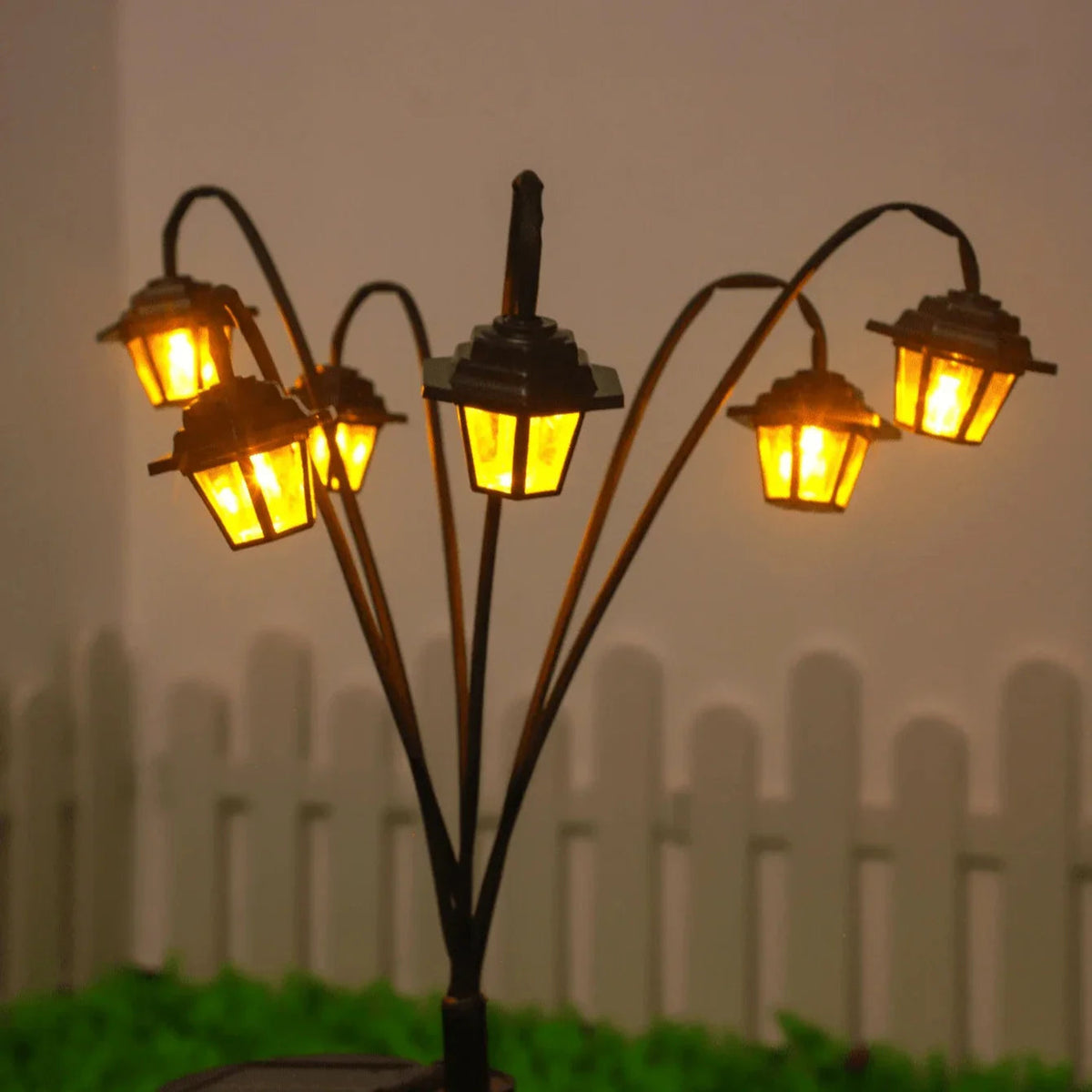 Solar Garden Lantern Retro Street Lamp Dusk Sensor