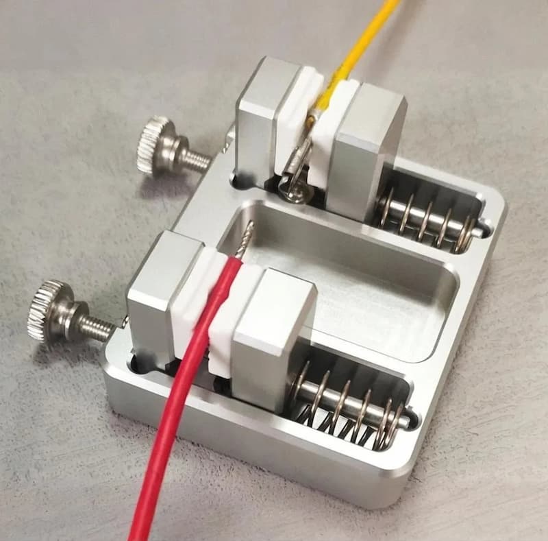 Soldering Clamp Double Jaw Heat-Resistant Jaws 11 mm Opening