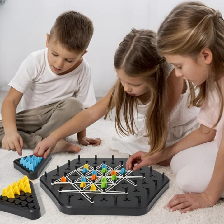 Strategy Board Game Triangle Chain Mechanic 2-4 Players