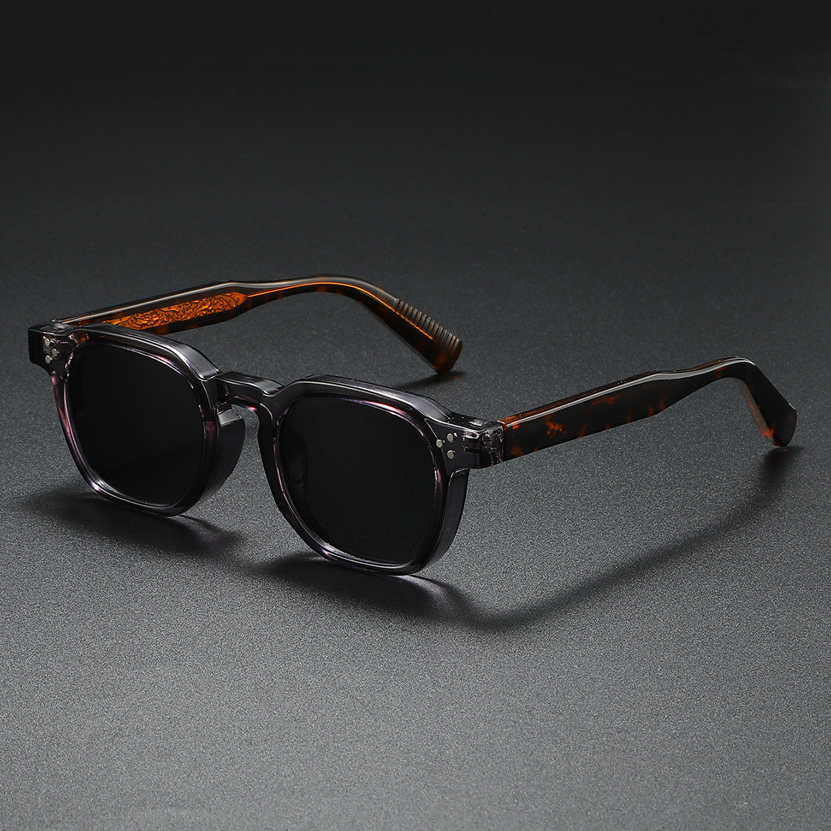 Sunglasses UV400 Protection & Scratch-Resistant Lenses