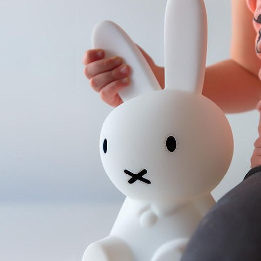 Table Lamp Minimalist Bunny Figure Warm LED Night Light