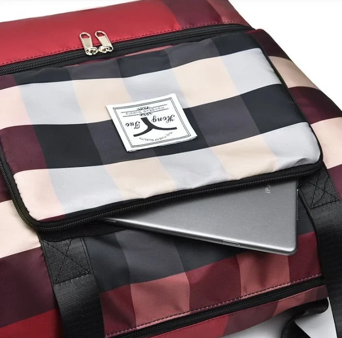Travel Bag Foldable Space-Saving Zippered Wet Compartment 20-35L