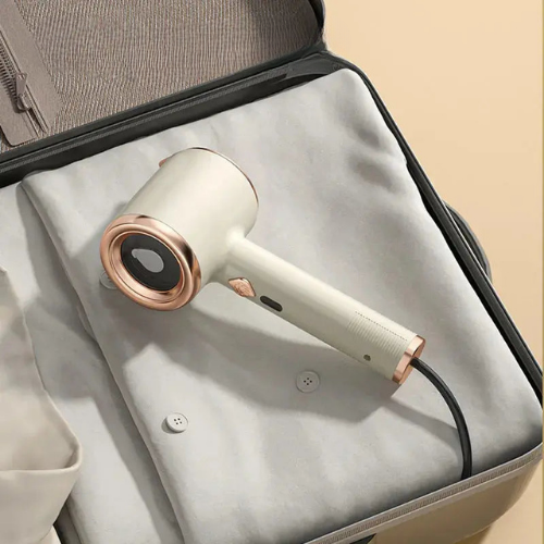 Travel Iron Dual Voltage Non-Stick Soleplate