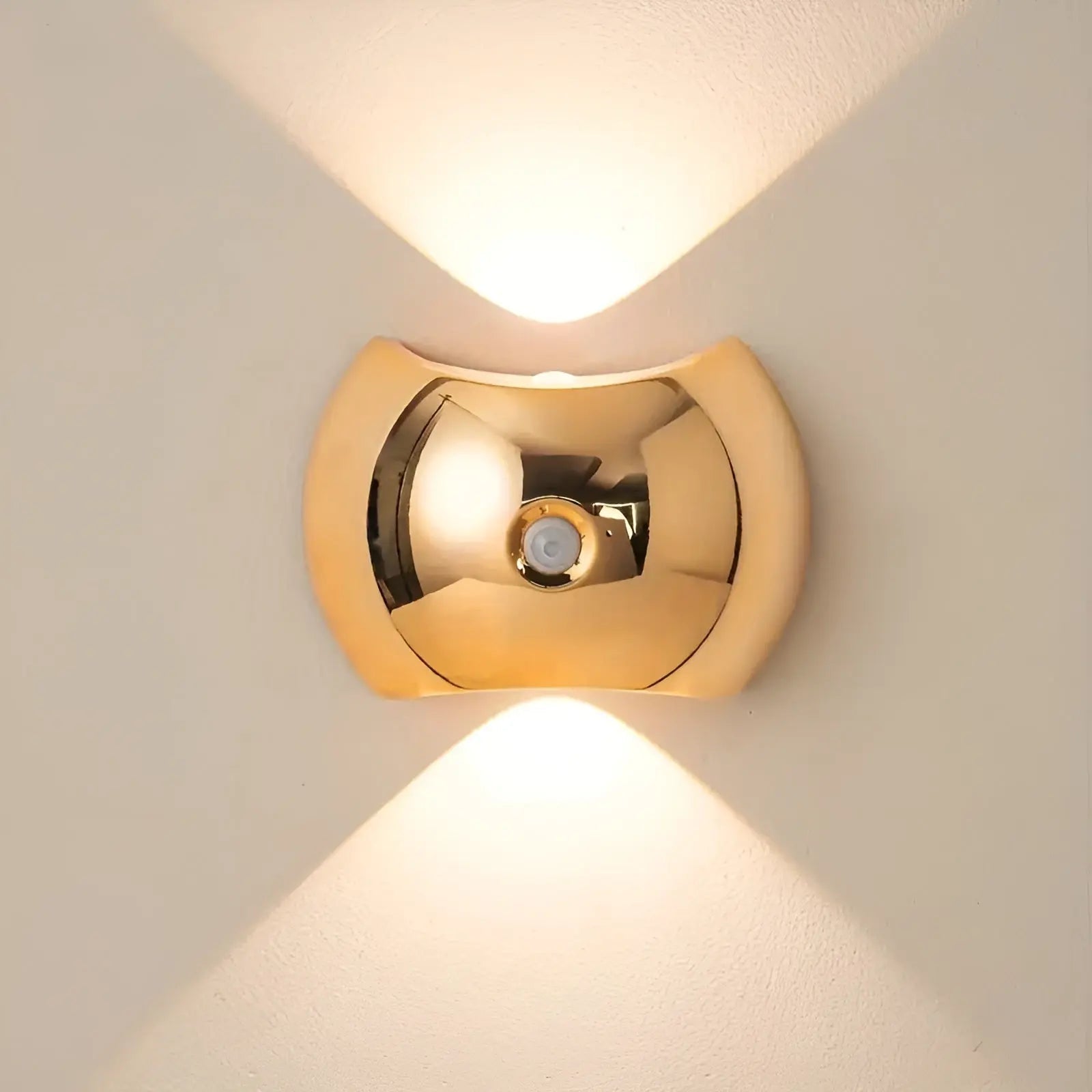 Wall Light Motion Sensor & USB-C Rechargeable Magnetic Mount