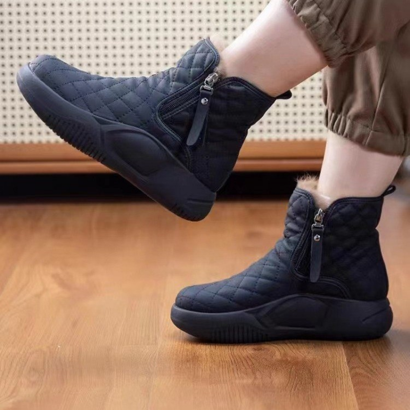 Women's Boots Slip-Resistant Rubber Sole Leather Upper & Padded Insole
