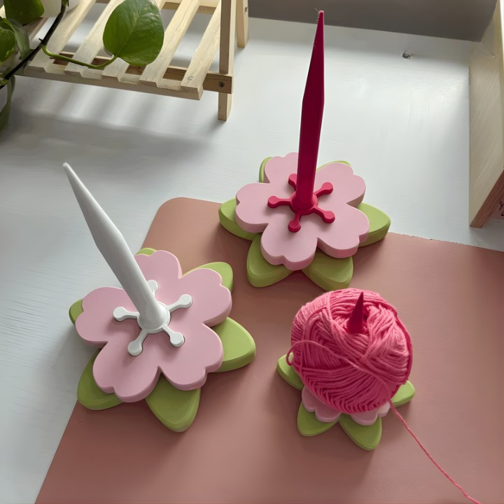 Yarn Holder Rotating Smooth-Feed Stable Base