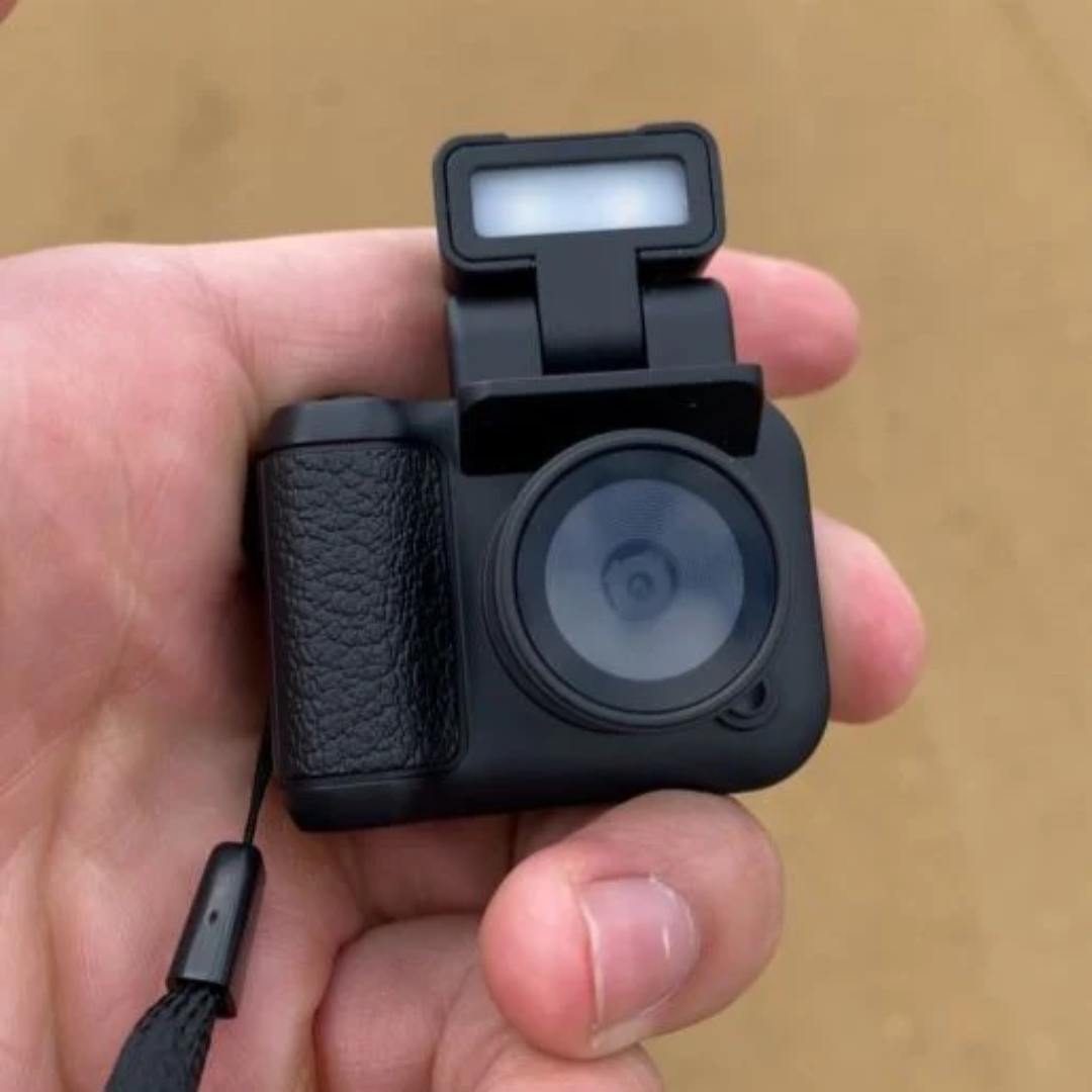 NostalgiaSnap Mini Camera – Capture Moments with Style