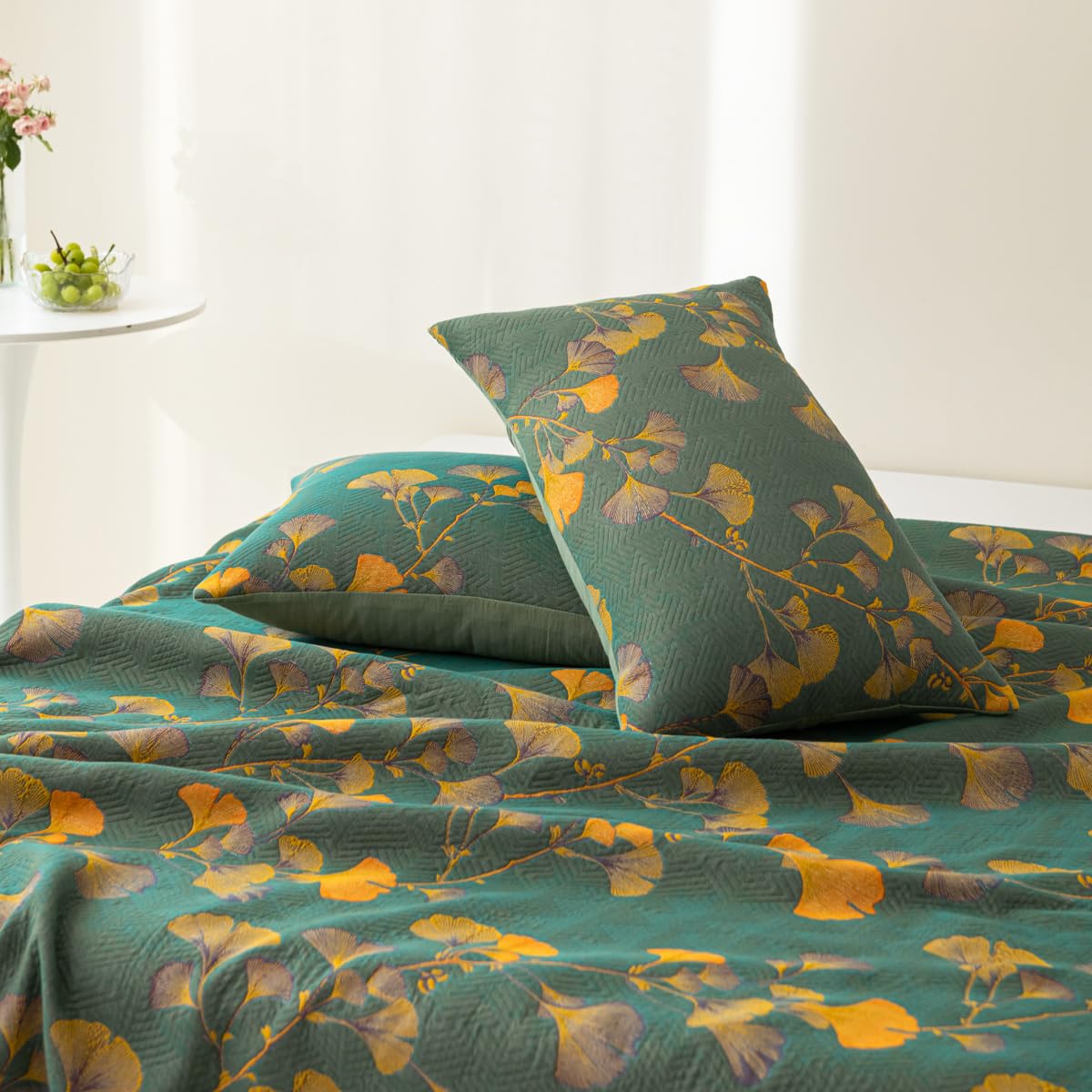 Chic Leafy Dreams | Dual-Sided Cotton Quilt for Ultimate Comfort