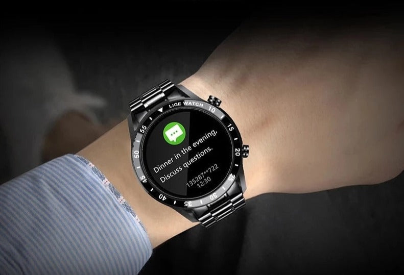 Chic 4G Smartwatch with Health Insights and Notifications