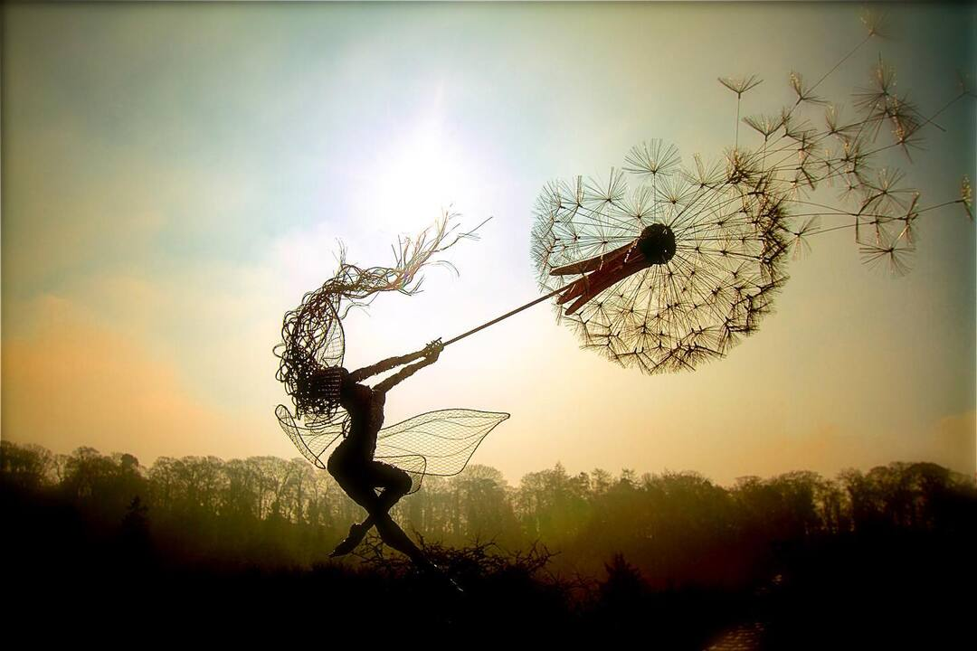 Whimsical Fairy Garden Stakes | Metal Dandelion Decor for Outdoor Charm