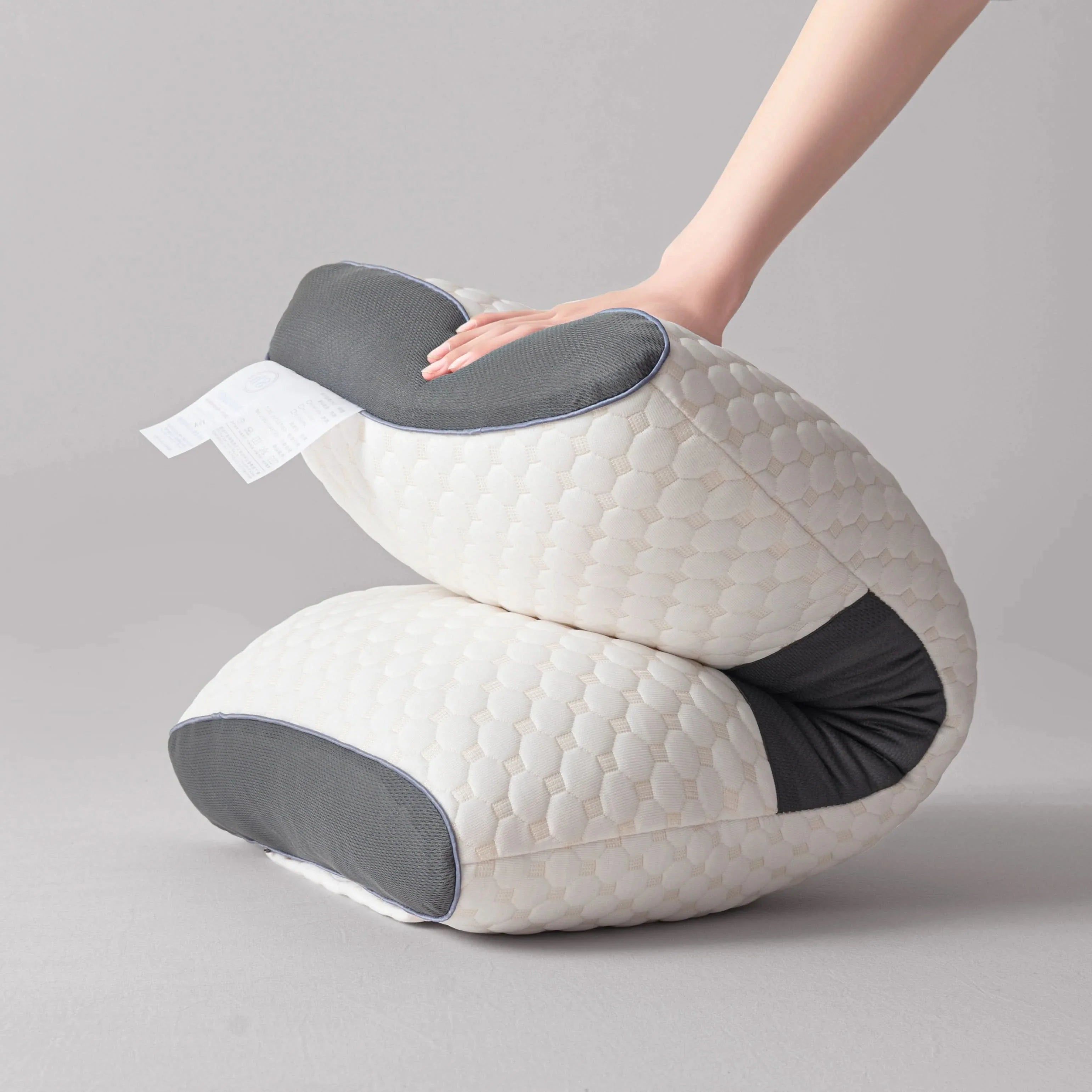 CloudNest – Adjustable Neck Support Pillow for Ultimate Comfort