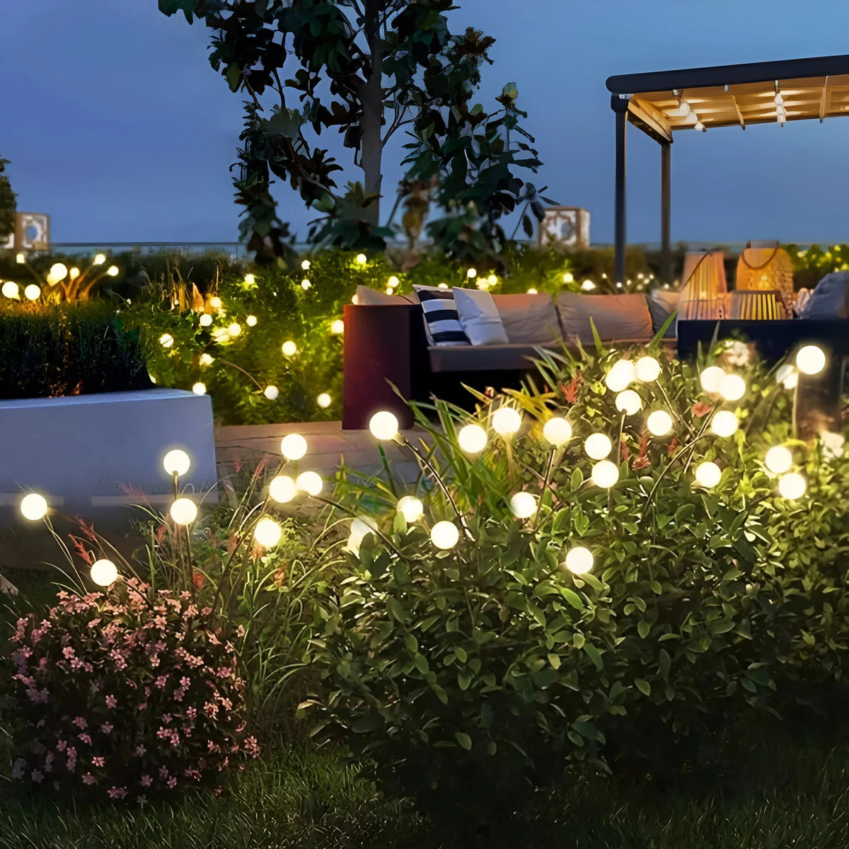 Twilight Twirl | Solar Garden Lights with Automatic Activation