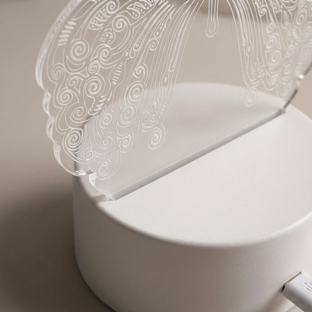 Butterfly-Shaped Geometric Table Lamp