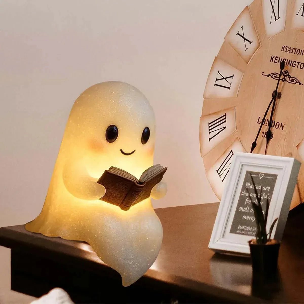 Charming Ghost Book Lamp – LED Decorative Nightlight