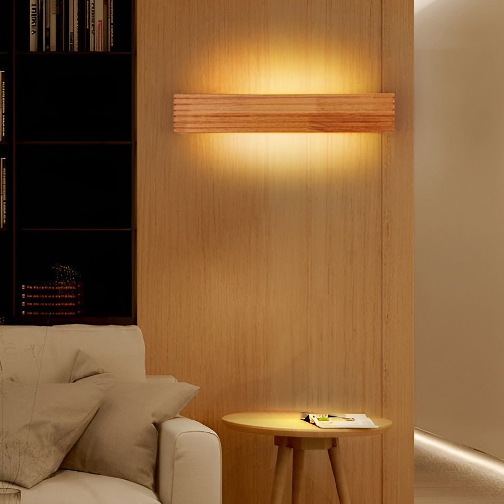 Elegant Wall-Mounted Light Fixture with Natural Finish
