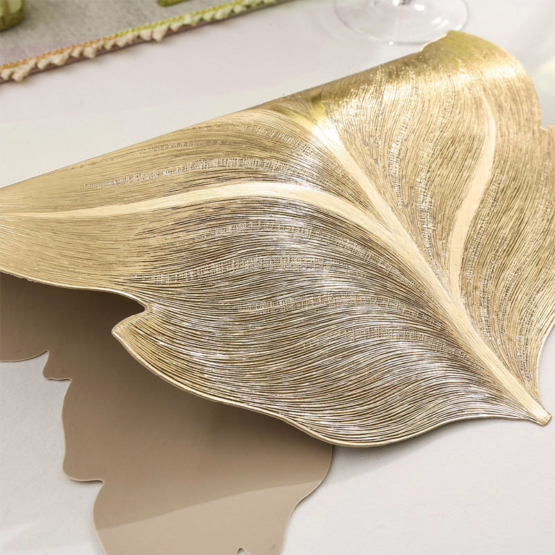 Elegant Leaf-Shaped Dining Mat, Durable PVC, Water-Resistant