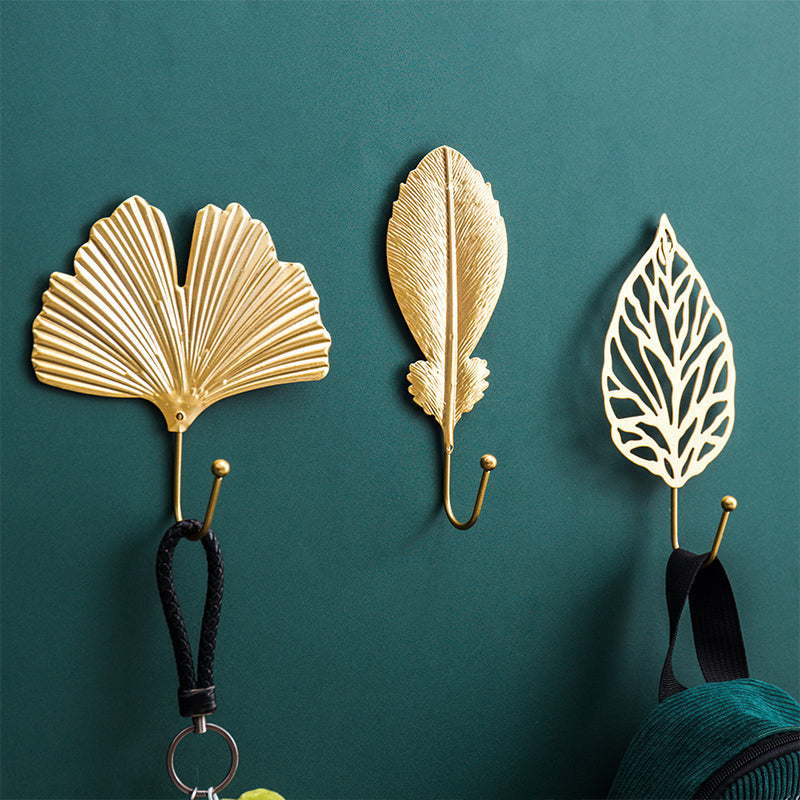 Leaf-Shaped Wall Hook in Gold Finish – Cast Iron Design