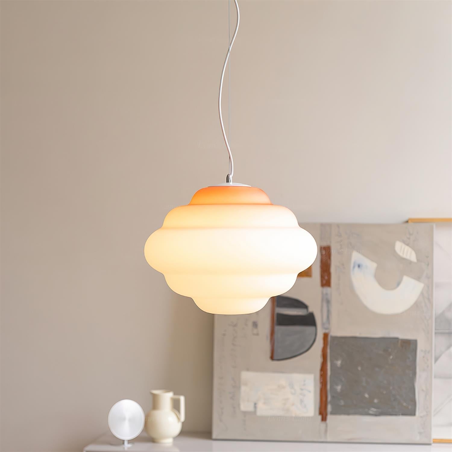 Gradient Pendant Light with Soft Light Diffusion