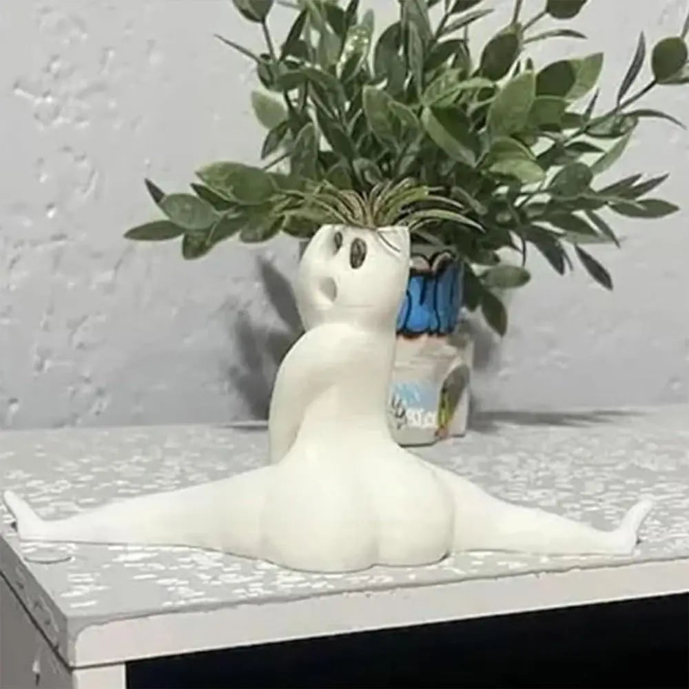 Unique Halloween-Themed Air Plant Holder - Spooky Design