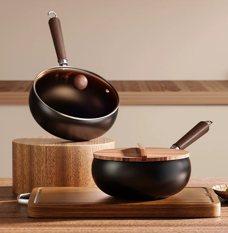 Handcrafted Iron Skillet with Wooden Handle – 24–28 cm