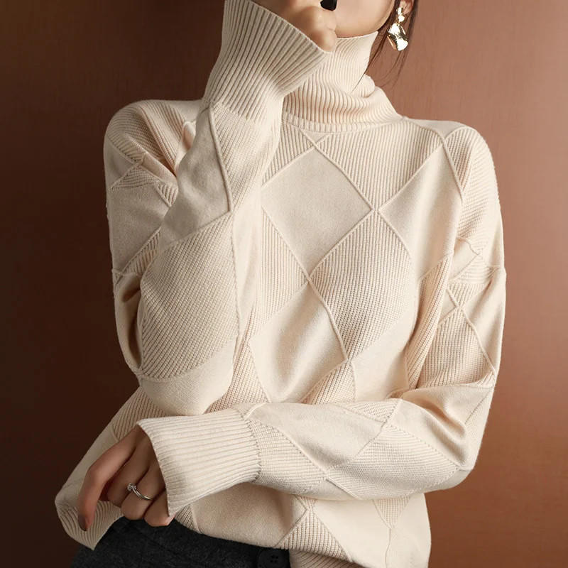 Elegant Cashmere Turtle Neck Sweater for Every Occasion