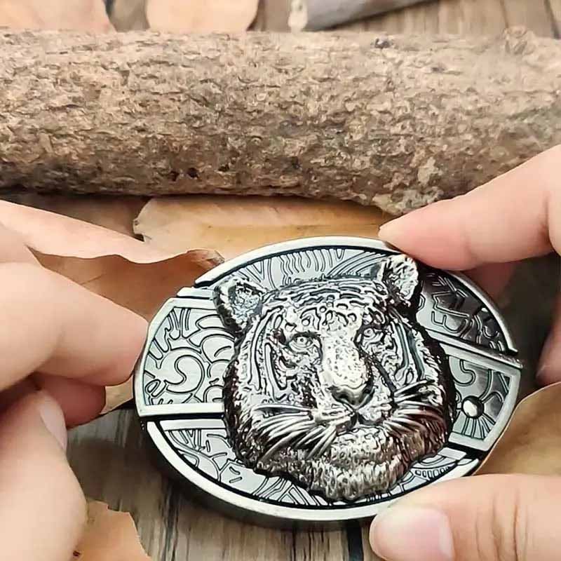 Versatile Cowboy Belt Buckle with Concealed Utility Tool