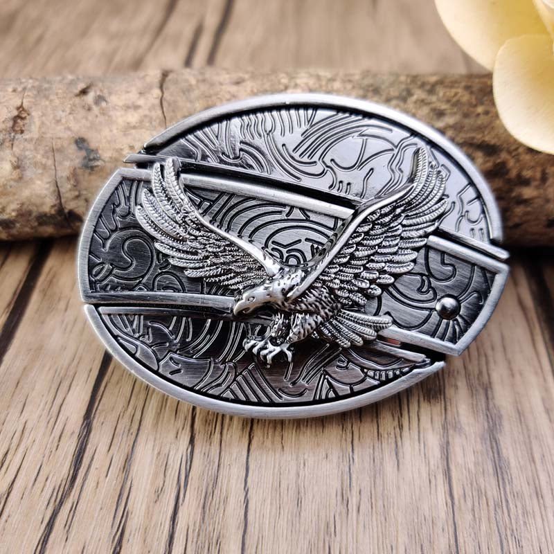 Versatile Cowboy Belt Buckle with Concealed Utility Tool